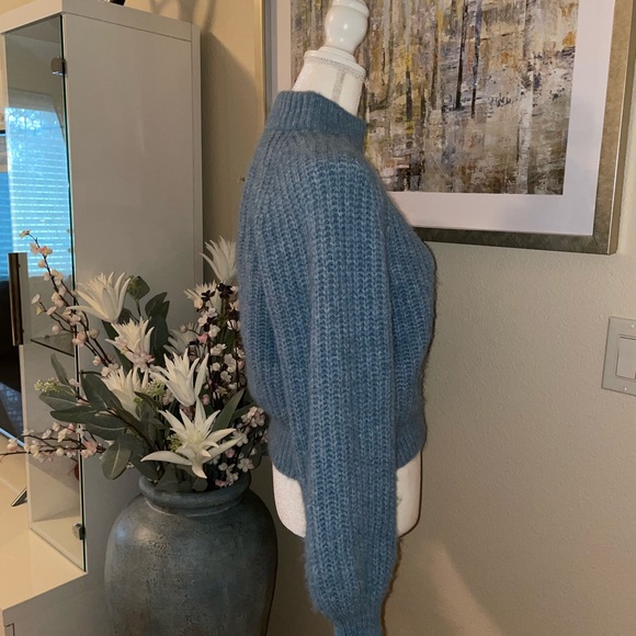 Universal Threads warm sweater - Picture 8 of 11